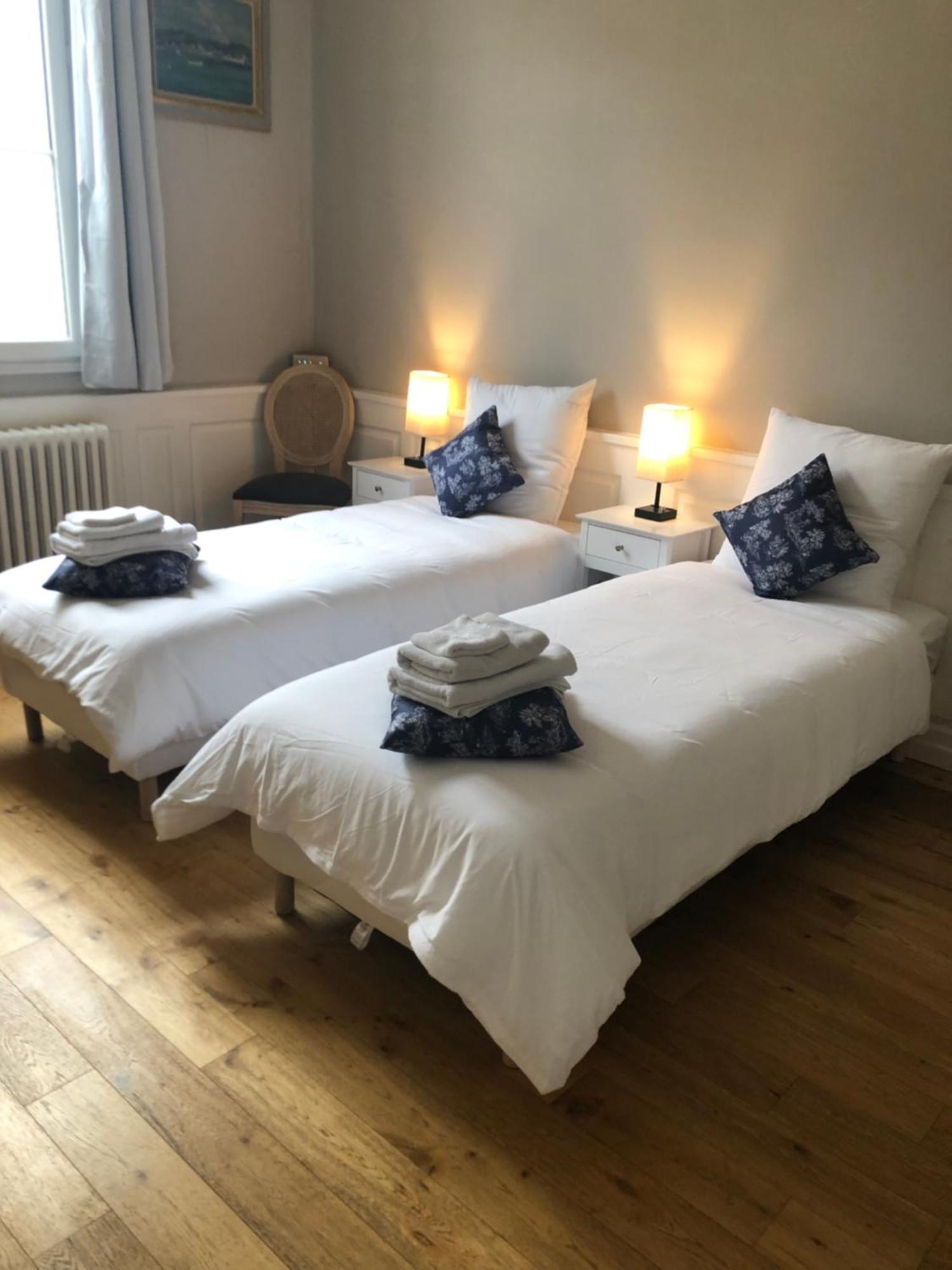 Le Manoir De La Cane Montfort-sur-Meu Rum bild